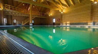 Schwimmbad im Chalet auf Camping naturiste de Reenert Heiderscheid Luxemburg
