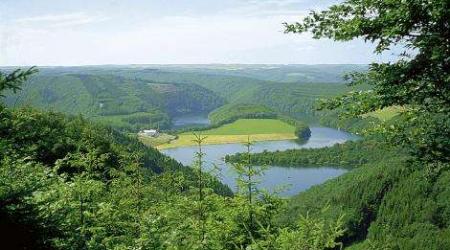 Lake of the Upper Sûre next to Camping Fuussekaul Heiderscheid Luxembourg