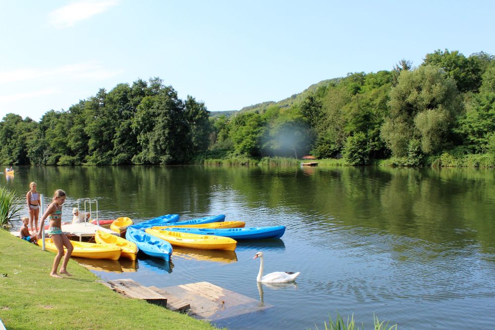 Camping du Barrage Rosport Luxemburg river rivier canoe Kanu kanovaren