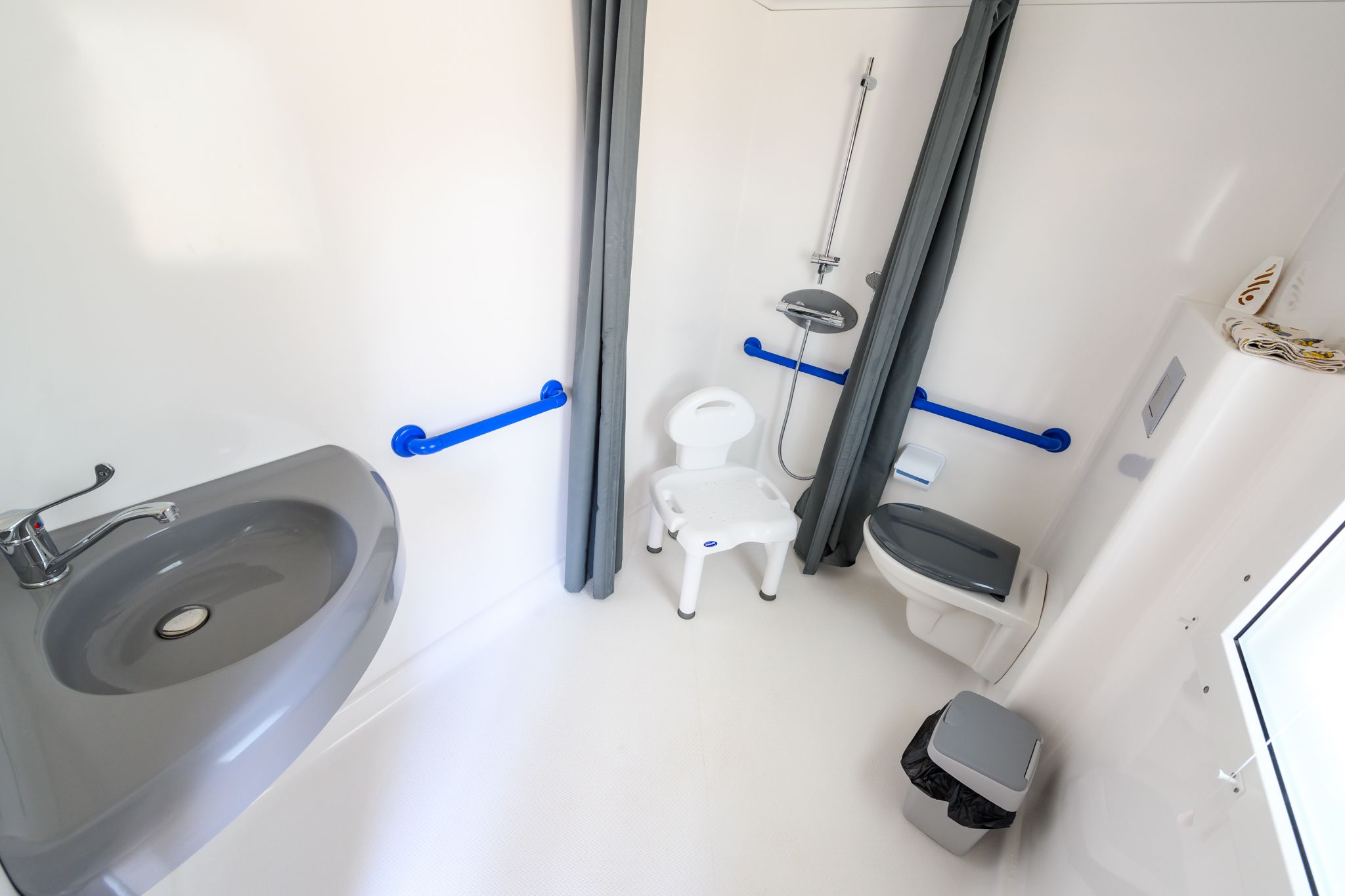 sanitaire PMR locatif - sanitair minder validen in huurobject